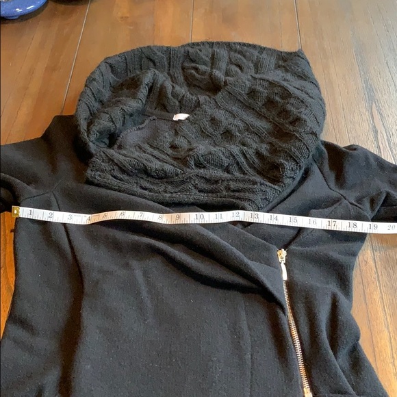 Siste’s Italian Wool Blend Asymmetrical Knit Coat - Picture 14 of 15